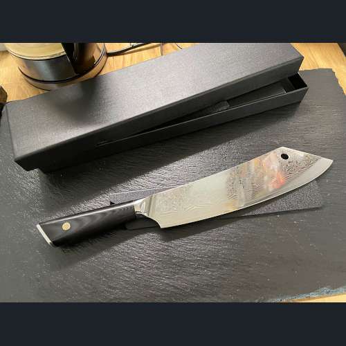 Butchermesser der V2 - Black Serie mit schwarzem G10 Griff als Produktbewertung von Peter N.