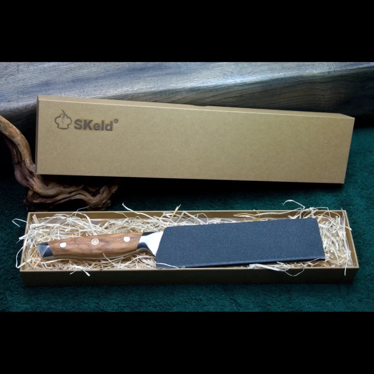 SKeld® Geschenkbox mit Holzwolle-Polsterung und Damastmesser mit Klingenschutz