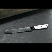 SKeld® Damast Brotmesser 21 cm mit silberfarbener Damastklinge und weißem Howlith-Mineralgriff