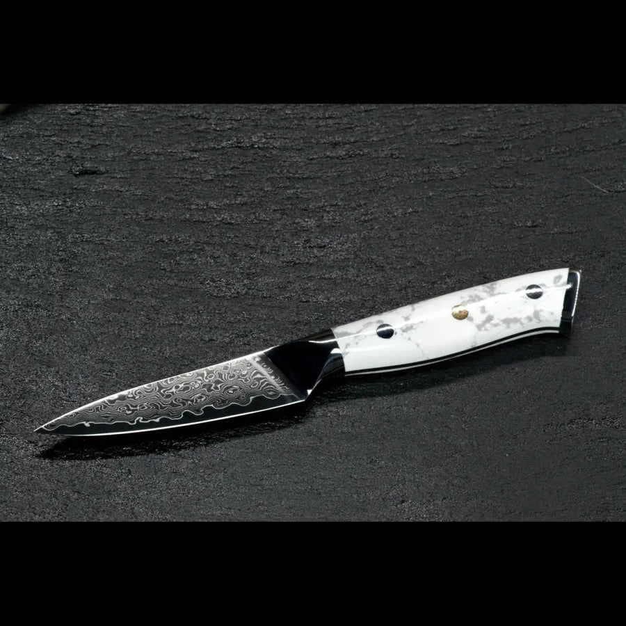 SKeld® Damast Gemüsemesser 9,5 cm mit silberfarbener Damastklinge und weißem Howlith-Mineralgriff