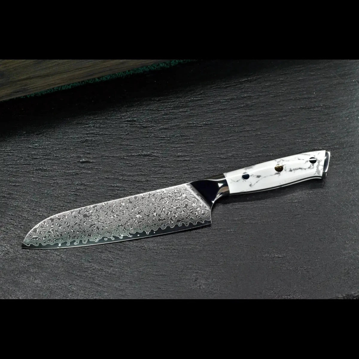Damast Santokumesser 18 cm mit weißem Howlith-Mineralgriff und VG10 Kernstahl